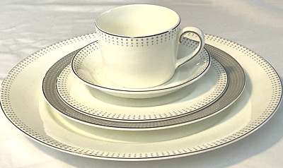 BRAND NEW W/ TAGS ROYAL DOULTON RICHMOND 5 PC PLACE SETTING -FREE SHIP