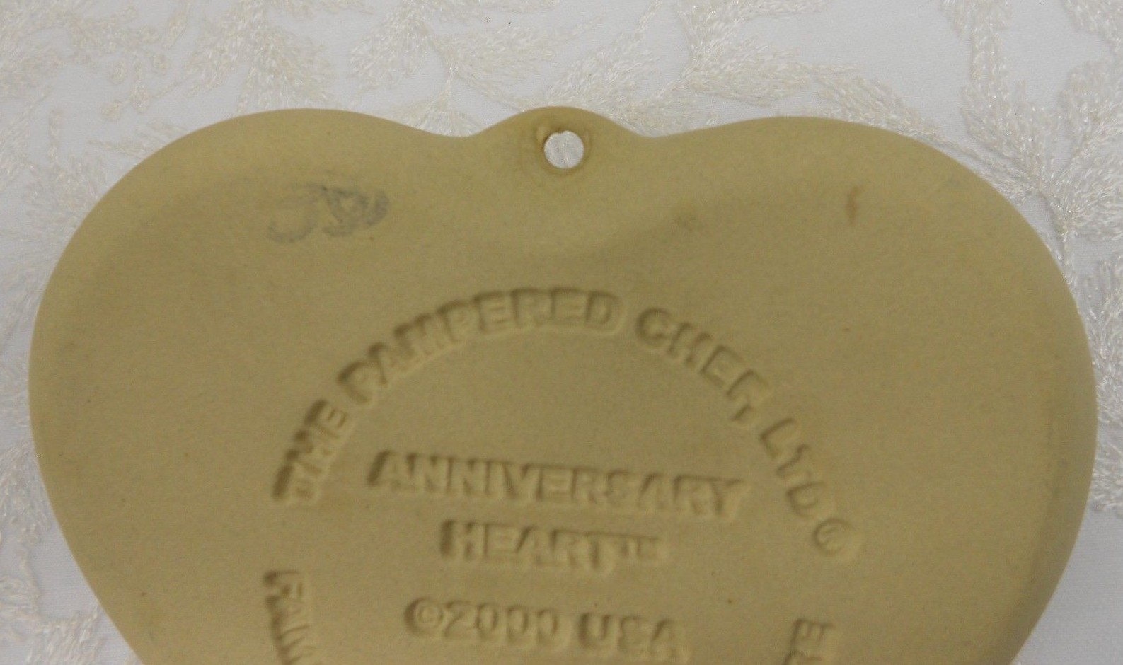 The Pampered Chef Anniversary Heart Cookie Mold  Stoneware 2000 Valentine