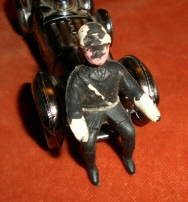 Jolie figurine de motard assis ( sans sa moto ) gendarme années 60' -- 50 mm Ht
