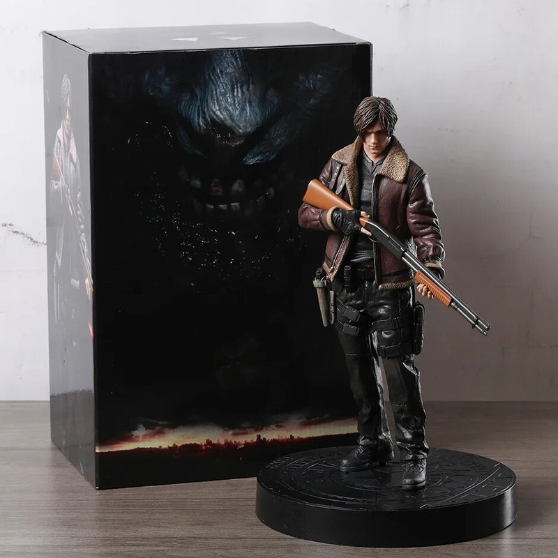 Resident Evil 4 Remake Collector’s Edition Leon Statue Figure Box