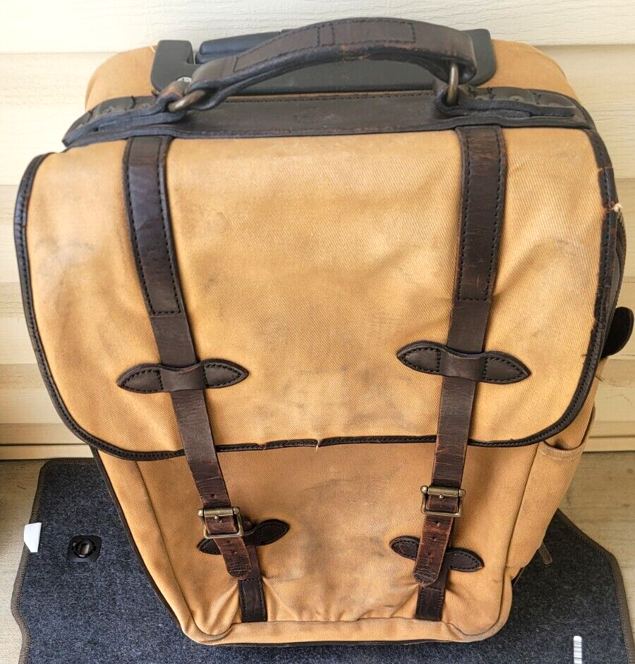 バッグ FILSON CARRY-ON BAG Filson Wheeled Carry-On Dark Tan