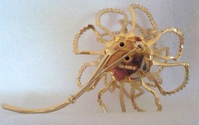 Retro Sarah Coventry 3-D gold tone flower brooch auroral borealis rhinestones