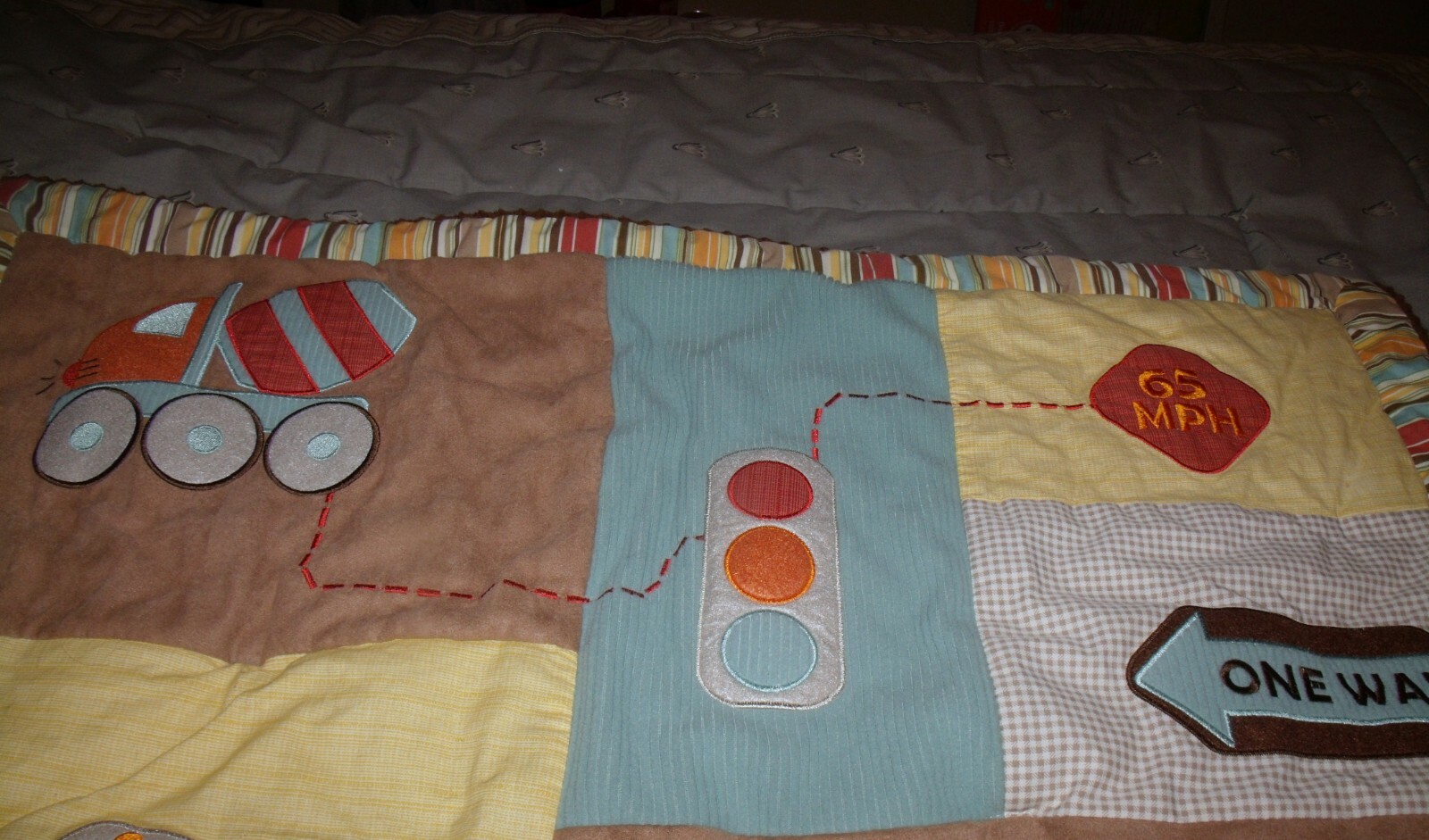 cocalo work zone/construction crib comforter