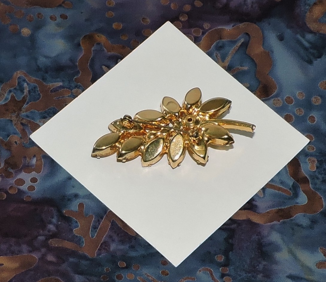 BEAUTIFUL VINTAGE Authentic D&E JULIANA Amber Rhinestone Brooch
