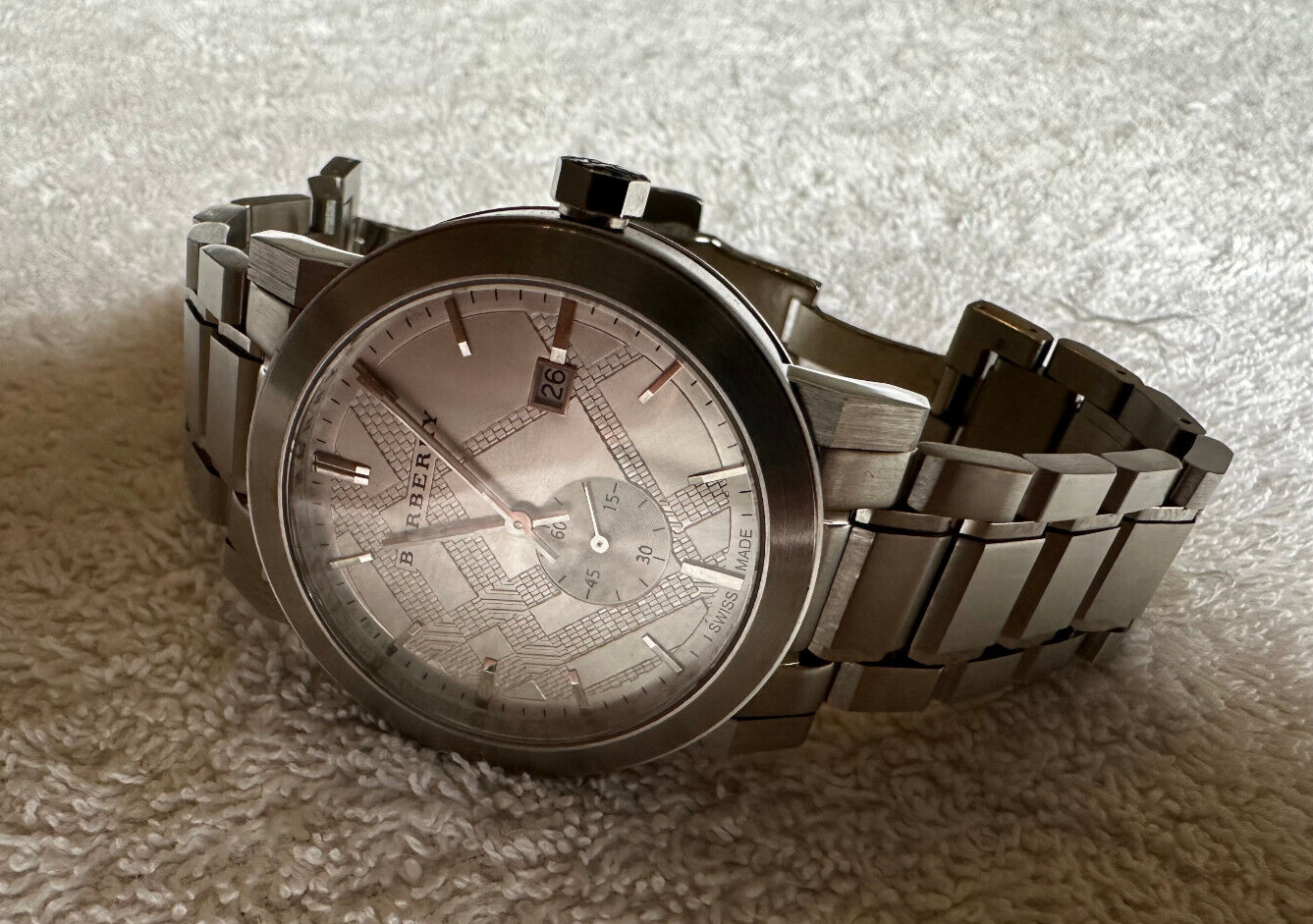 burberry bu9900 the city silver dial stainless steel mens