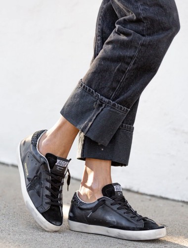 【Golden 】Superstar Gold Tab Sneakers - Black Women's Super-Star with gold star and black glitter heel tab