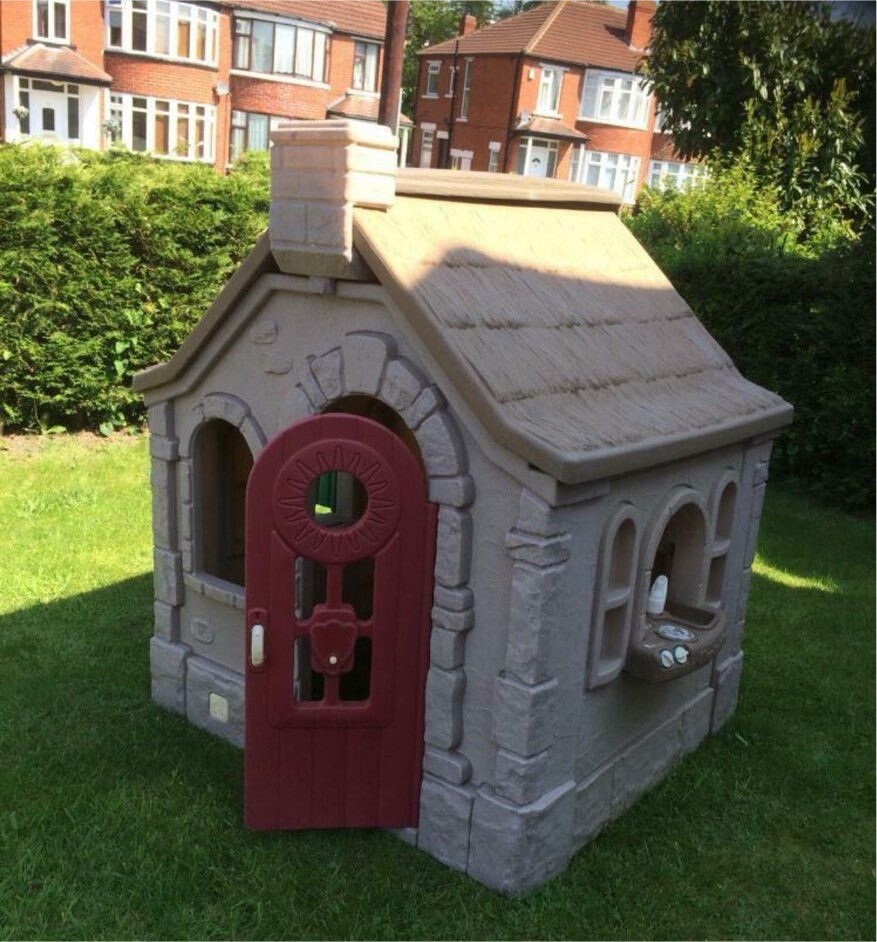 Step 2 Naturally Playful Storybook Cottage/ Playhouse RRP £450,LS8 in