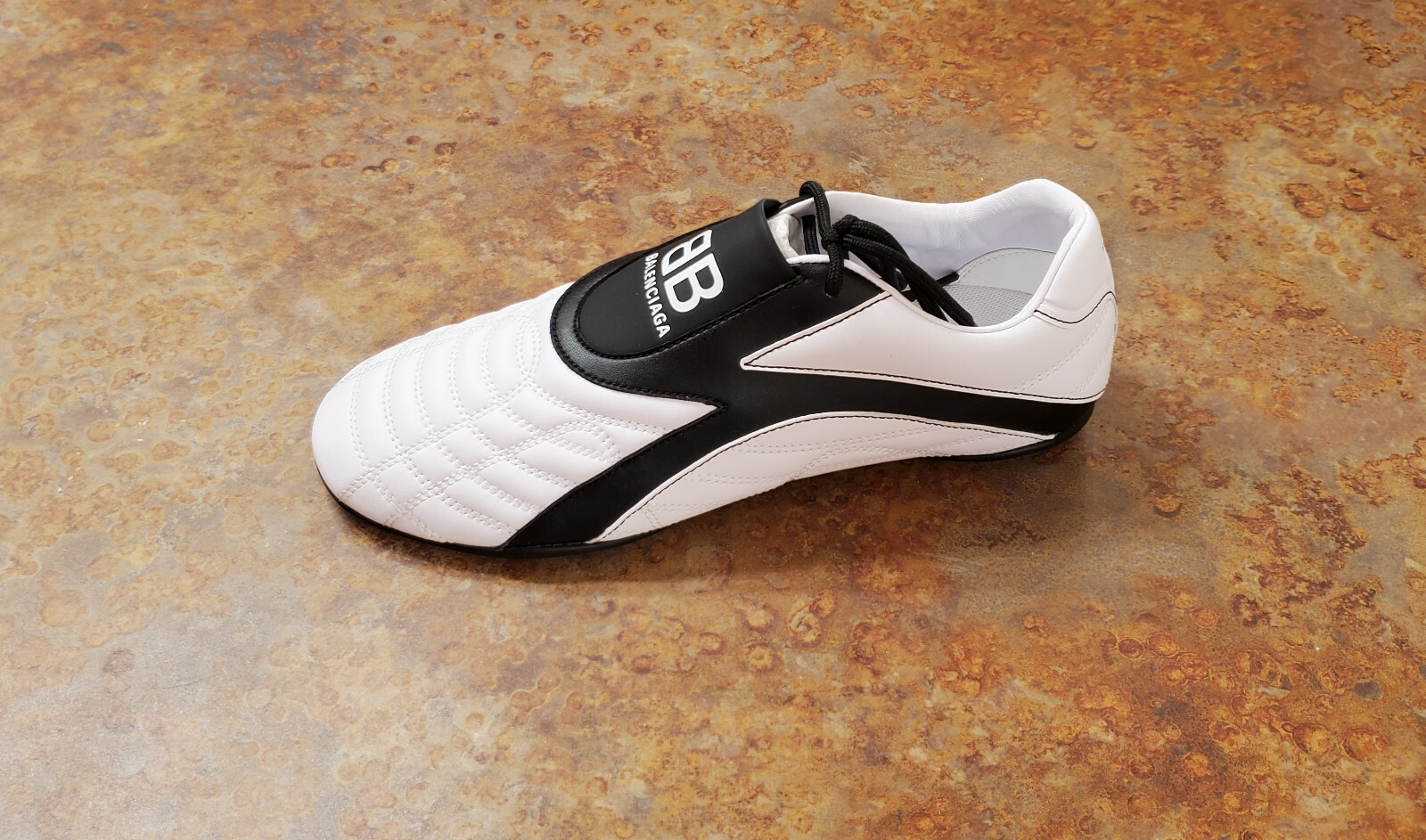 New! Balenciaga 'Zen' Low Top Sneakers White Black Womens 8 New! Balenciaga 'Zen' Low Top Sneakers White Black Womens 8