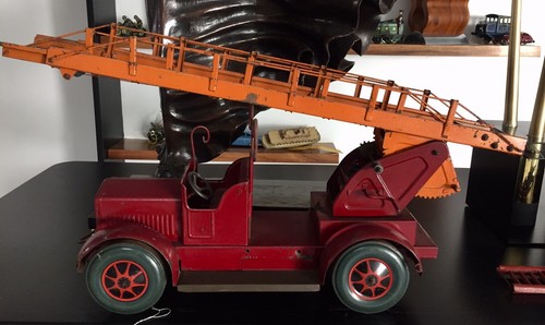 1. Karl Bub Firetruck 1930s?; 2. Fireman Gunthermann 1900s? Tin Toys Germany,