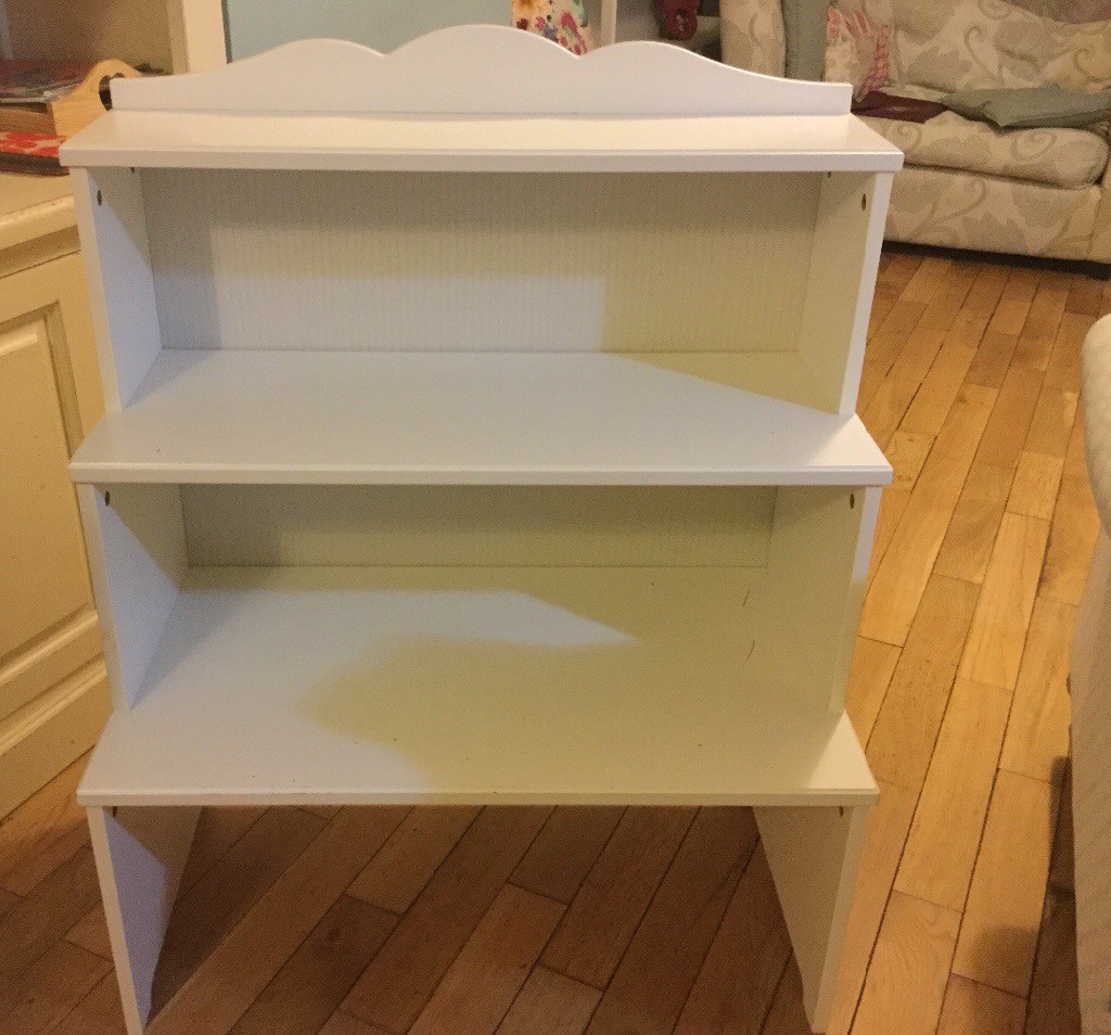 Great little trading company storage unit / shelves in white in Bovey