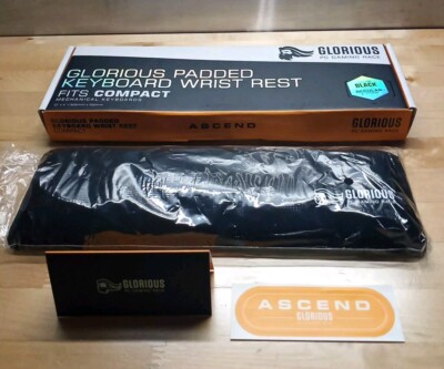Glorious Padded Keyboard Wrist Rest Thickness Regular 1 inch Stealth