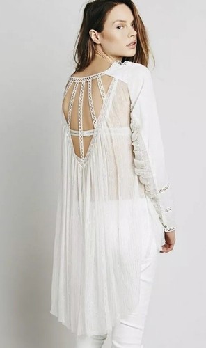 

Туника Rare Free People с люрексом Golden Age, связанная крючком с вырезами и вышивкой, Цвет слоновой кости