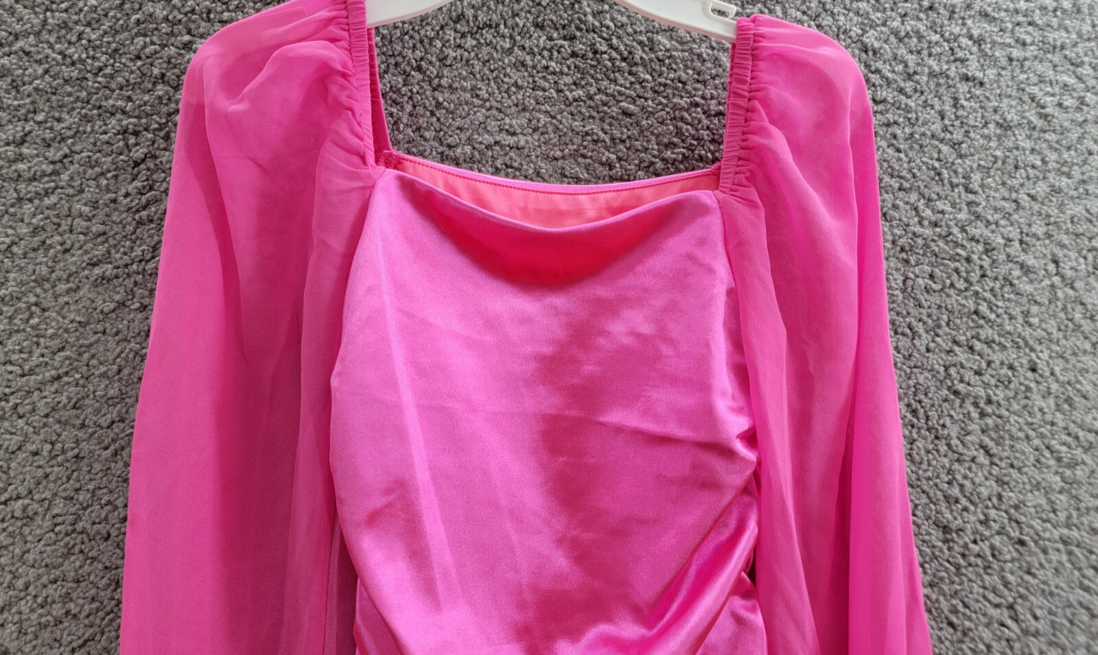 With Jules Long-Sleeve Ruched Dress Girls' L Bright Pink Straight Neck Pullover - Picture 3 of 16