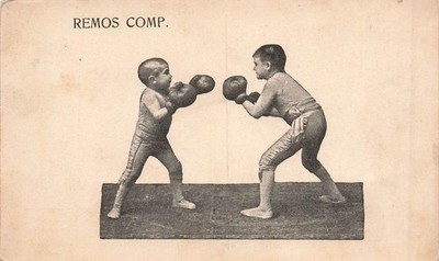 [-50%] Cirque - Remos Comp. - Deux enfants boxeursé - Carte Postale Ancienne