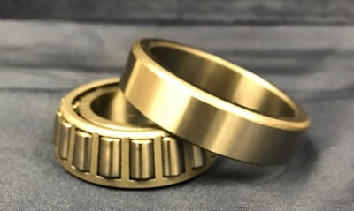 NEW OLD STOCK KML-30206 Taper Roller Bearing