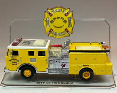 Code 3 Collectables City of Honolulu Fire Dept Seagrave Truck Display Die-Cast