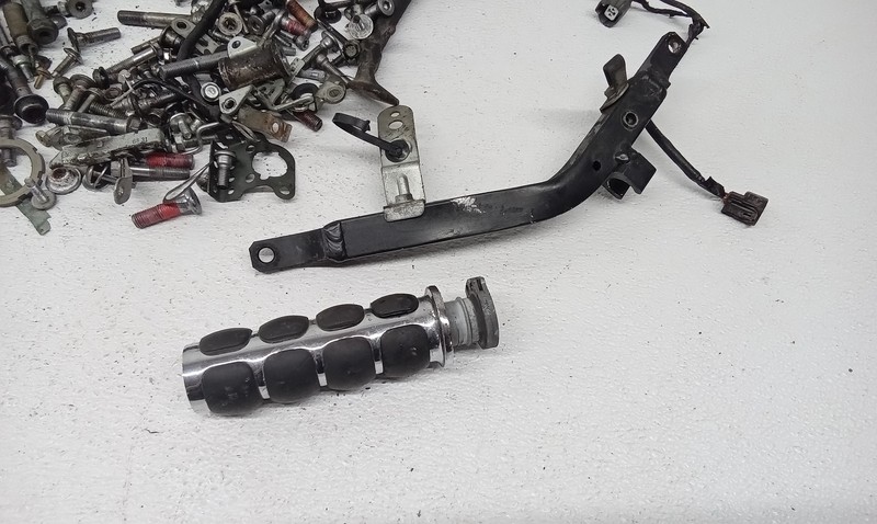 06-11 KAWASAKI NINJA ZX14 PARTS AND HARDWARE NUTS BOLTS | eBay