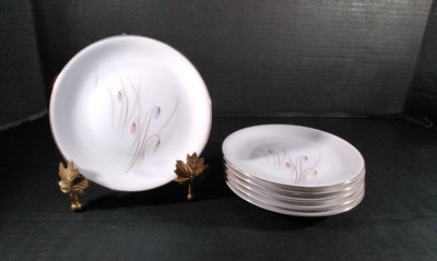 KPM Krister German Porcelain Tulip 6 Bread And ButterplatePRISTINE FREE SHIPPING
