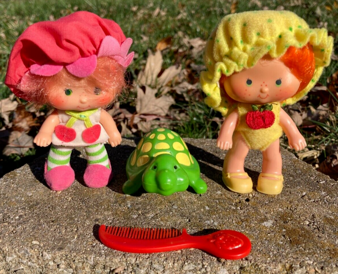 Cherry Cuddler Apple Dumplin 1st issue Tea Time Turtle doll Strawberry Shortcake