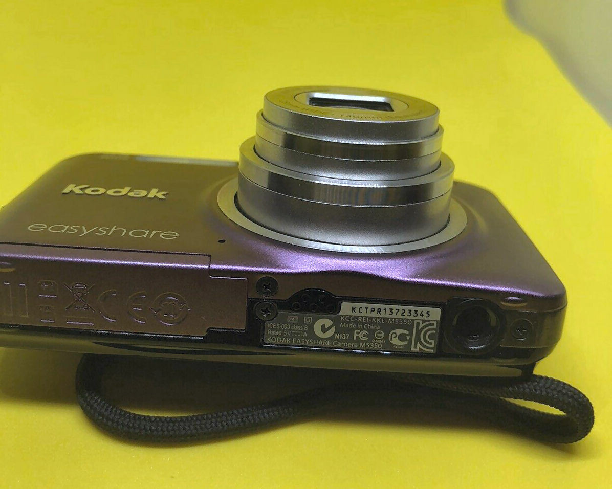 Kodak EasyShare M5350 16.0MP Digital Camera Black FOR PARTS REPAIR AS