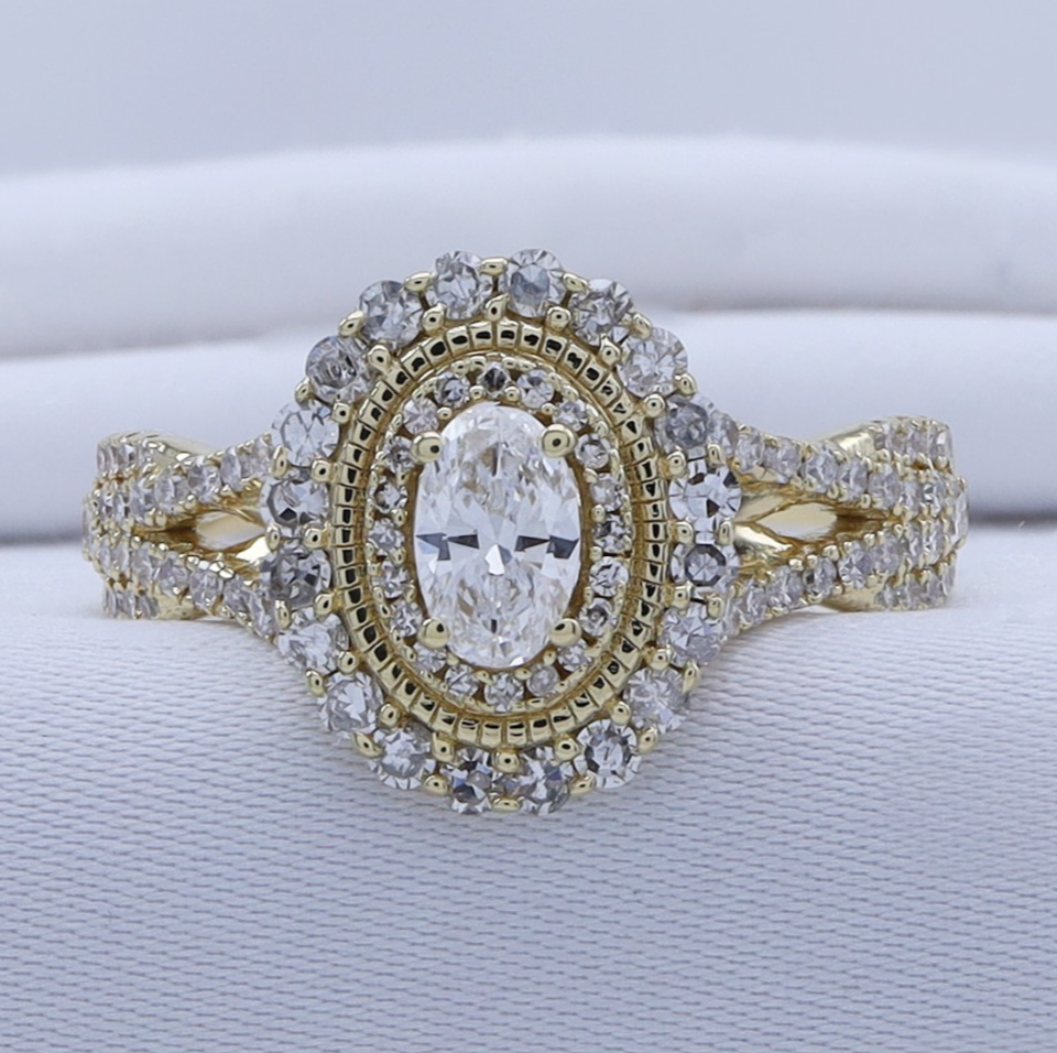 1 Ct Diamond Halo Split Shank Engagement Ring Oval & Round Cut Lab-Grown
