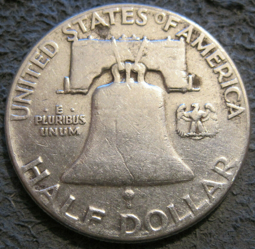 AS SHOWN - 1951 P FRANKLIN HALF DOLLAR // 90% SILVER // MC 550