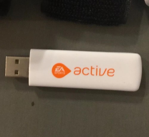 Wii Active 2 Heart Monitor, Motion Tracker, Usb Reciever And Nunchuck