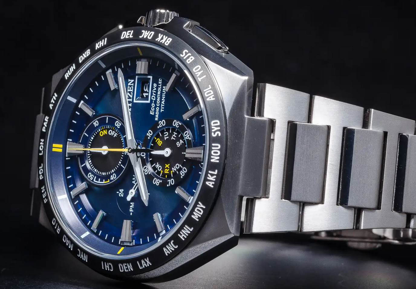 Pre-owned Citizen Titanium Radio Controlled Blue Dial Sapphire Crystal Watch At8234-85l