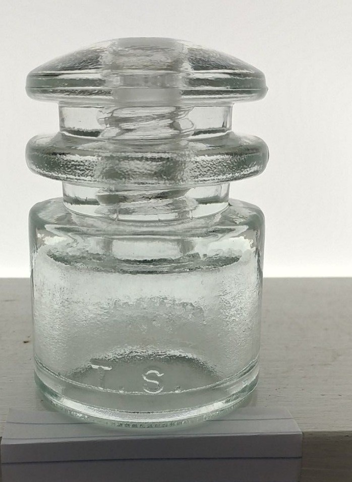 PREDRILLED  CLEAR ANTIQUE T.S. INSULATOR FOR DIY PROJECTS
