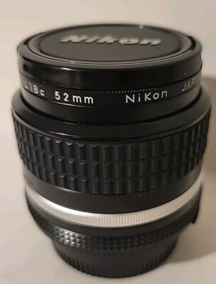 Nikon 24mm f2.8 Ais Nikkor manual focus lens MF - Nice Mint-! Covers & Filter