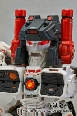 Ready! New Master Made SDT-01 Titan Reissue Metroplex Action Figure In Stock
