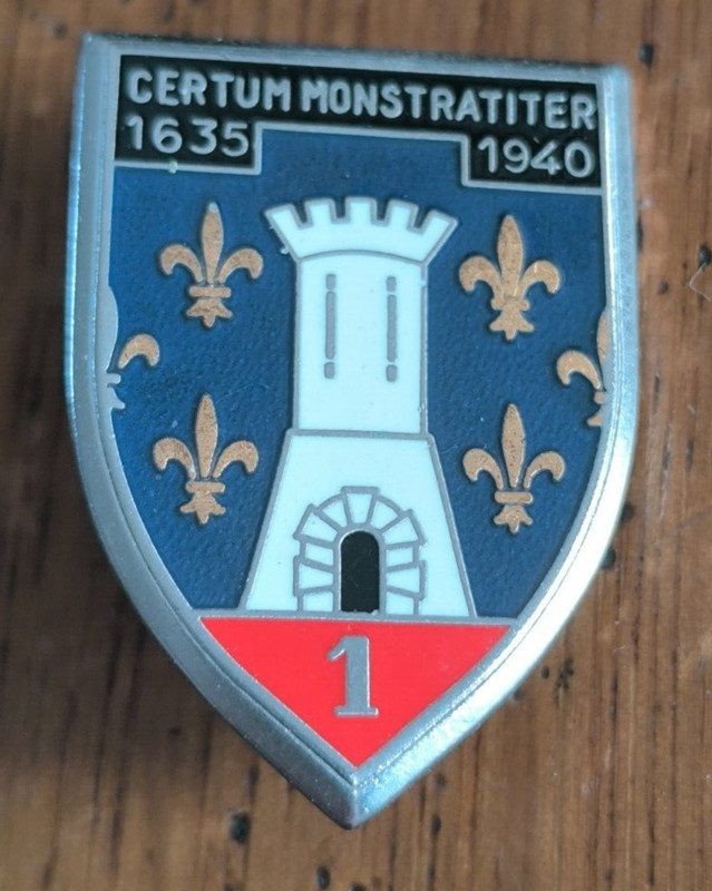 Insigne Militaire 1er RÃ©Giment De Cuirassiers Ab Paris G 475    /E78