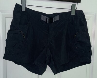 Columbia Sz Medium Black Cross On Over Belted 4  Ins Nylon Cargo Shorts EUC