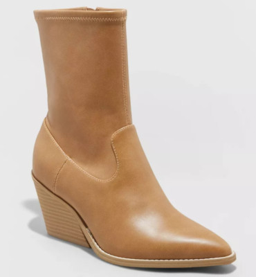 Women's Aubree Ankle Boots with Memory Foam Insole - Universal Thread Tan 6-11