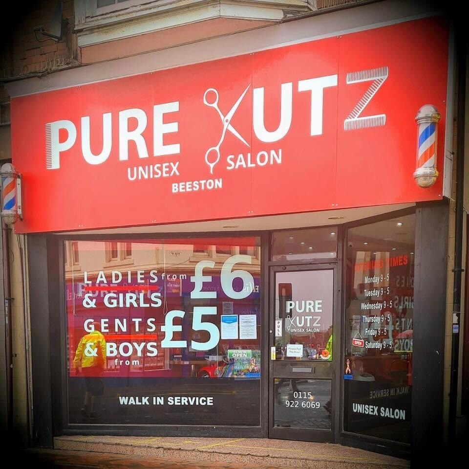 Unisex Hairdressers Barbers Salon For Sale Central Beeston in Kirkby