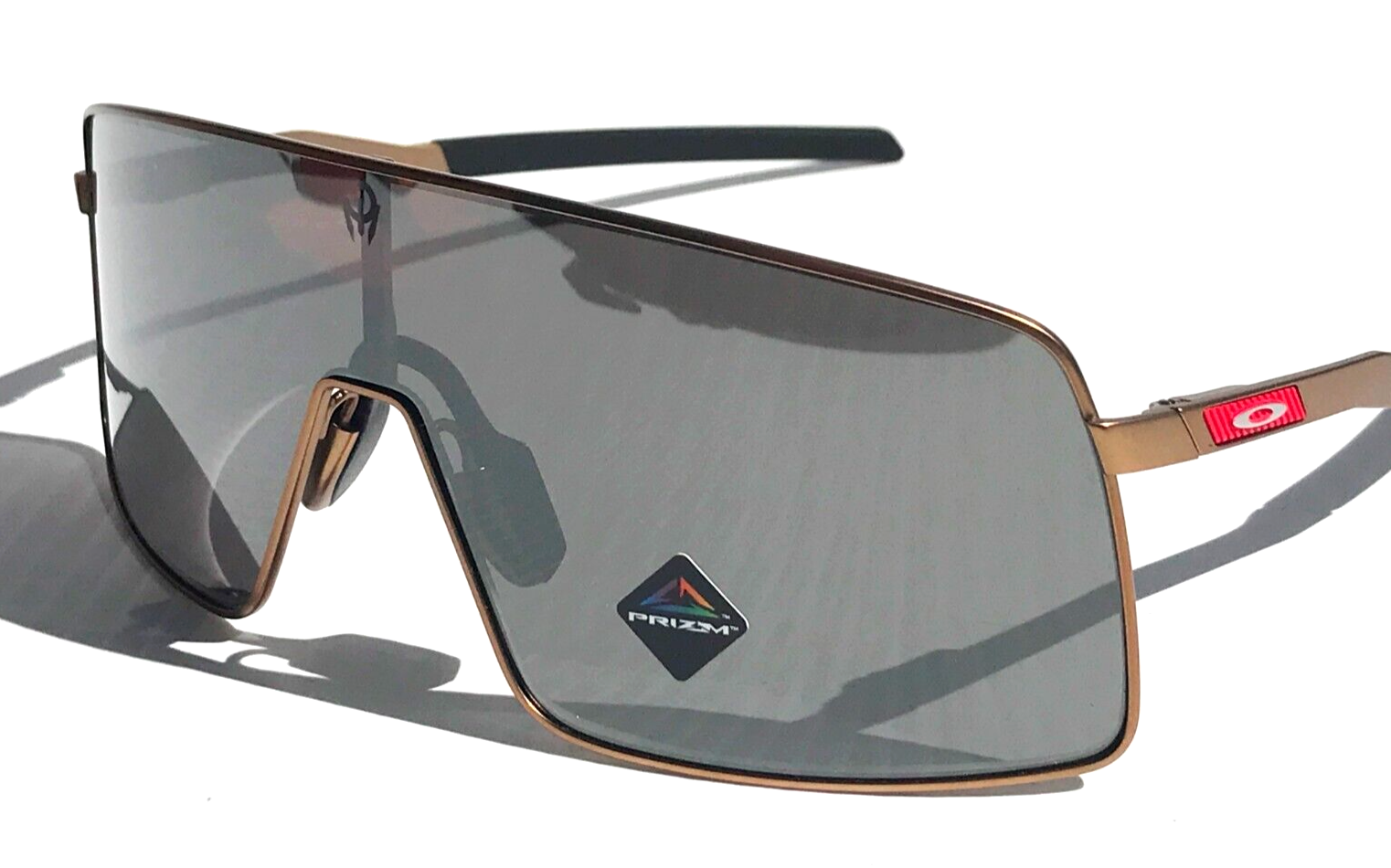 Pre-owned Oakley Sutro Ti Mahomes Matte Gold Prizm Black Lens Sunglass 6013-05