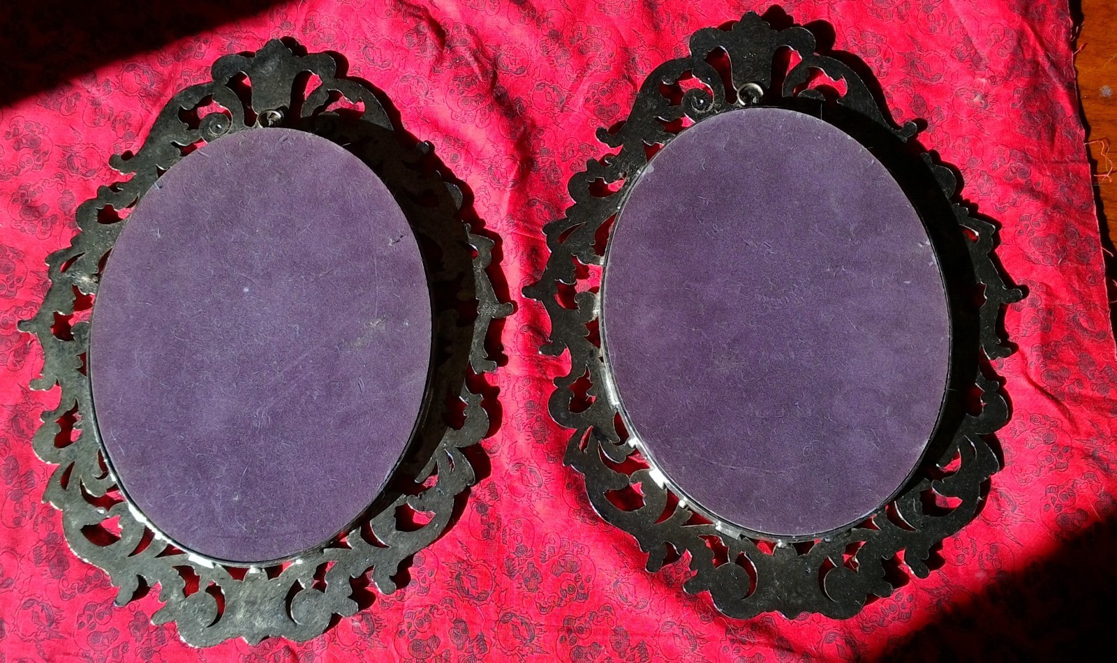 2 Vintage Gold Ornate Metal Oval Italy picture Frame convex