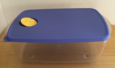 Tupperware Microwave Rock N Serve Rectangular W/Cover 3 3/4 Qts/3.5L Blue Cover