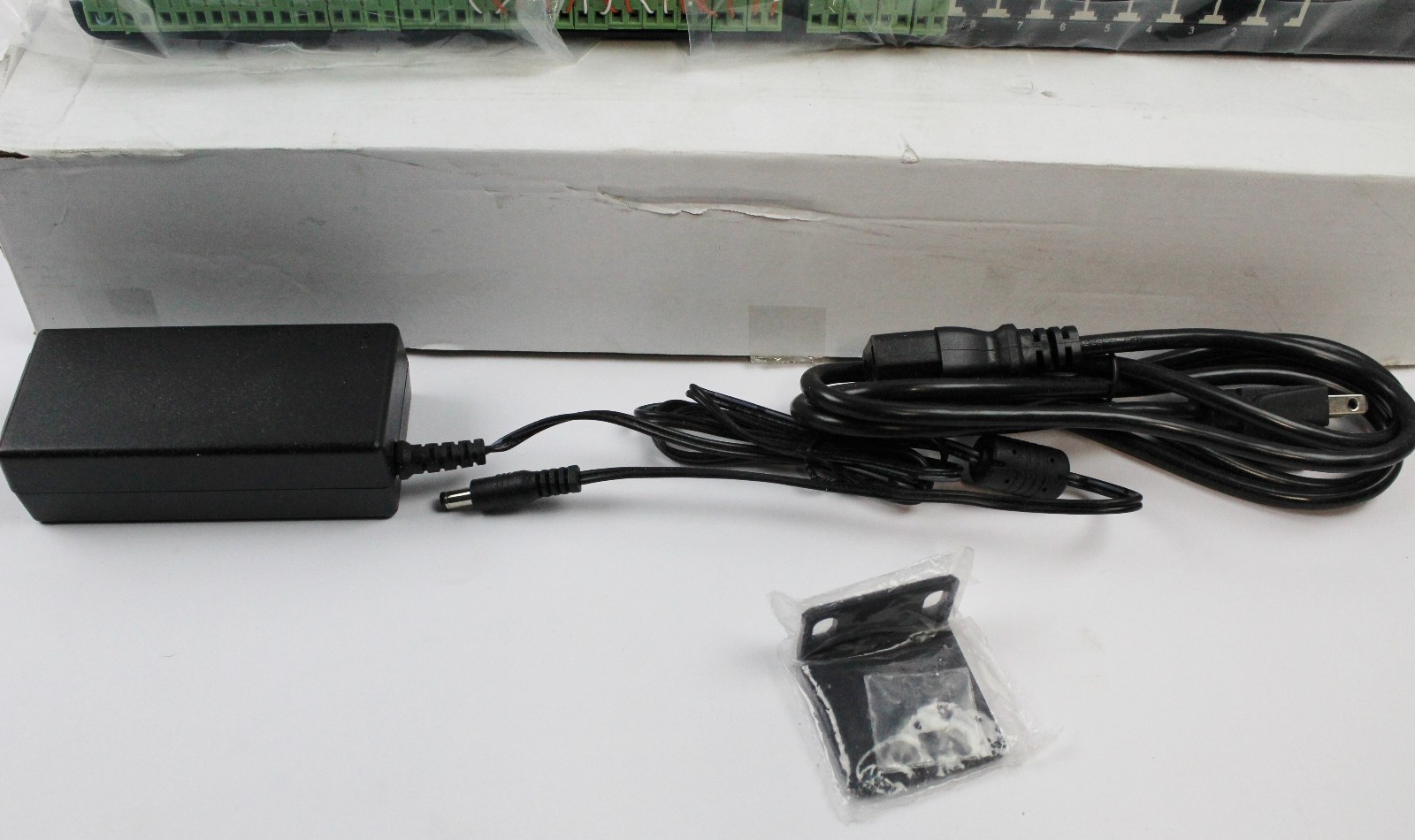 AKCP SecurityProbe-X20 Monitoring System SEC-X20DCW