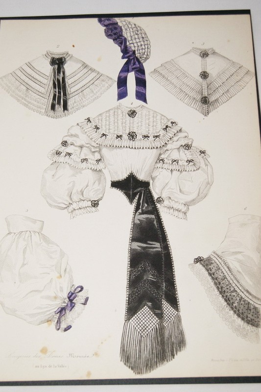 Lingeries Gravure Couleurs  Modes Parisiennes R594