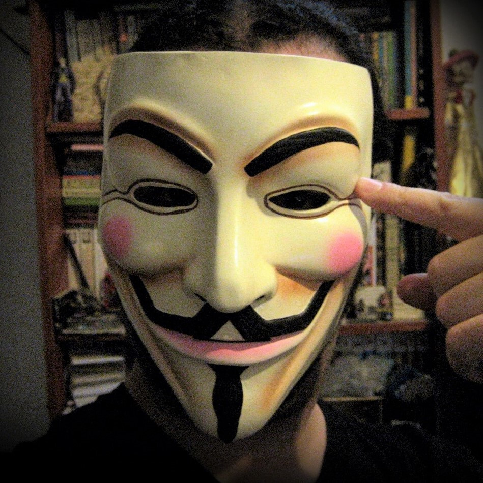 v for vendetta 公式レプリカマスク il_fullxfull.4946519029_ig4r.jpg