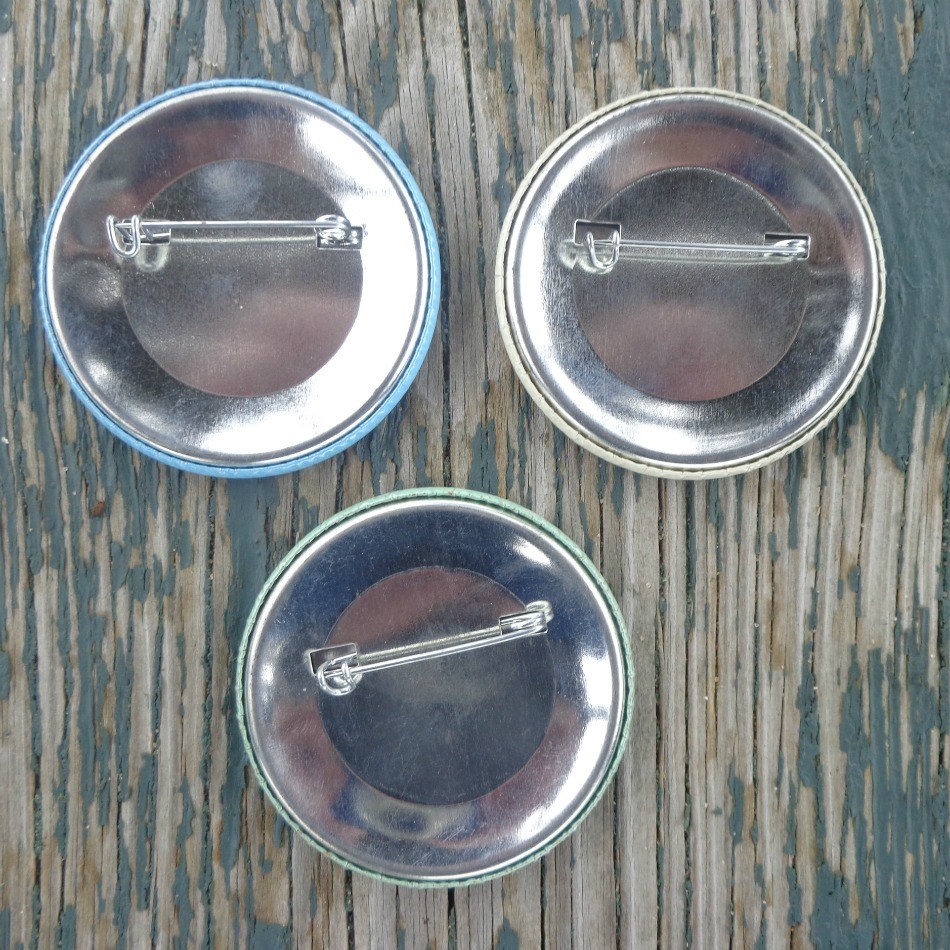 Great Lakes Arms Collectors Member Pin backs 1998 1999 Exhibitor 2.25