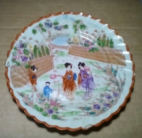 2 Small Vintage Japanese Hand Painted Plates of Geisha Girls Made In Japan
