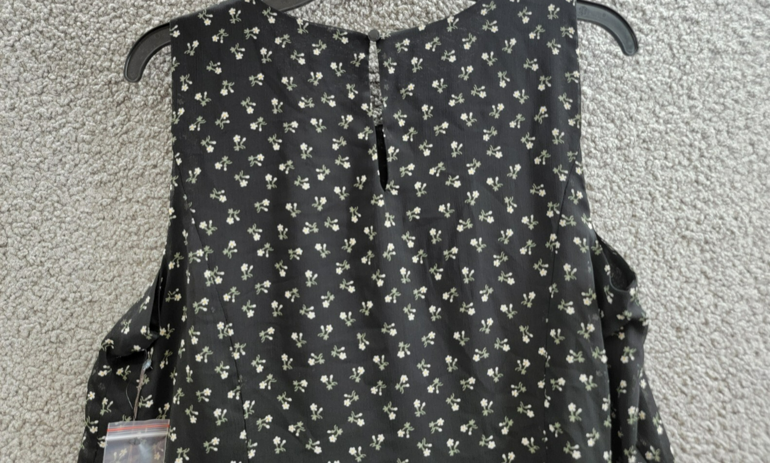 Vince Camuto Floral Crewneck Keyhole-Back Tank Top Women's S Rich Black Pullover - Picture 10 of 16