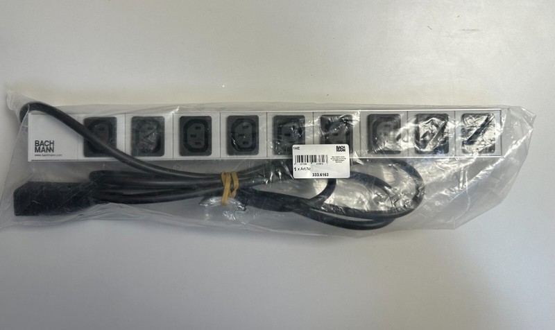 Bachmann Steckdosenleiste 19â C20 Auf 9x C13 Neu Und Ungebraucht In Ovp