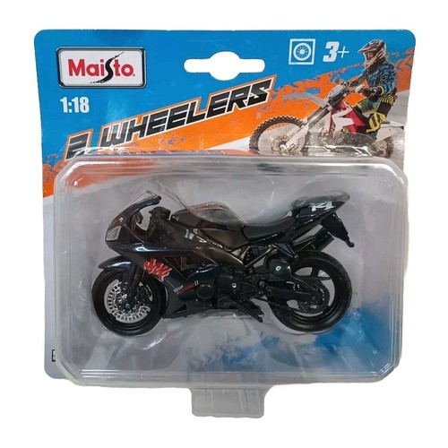 オートバイ・バイク Maisto 2-Wheelers Indian Motorcycle 1:18 Maisto Super Cycles, 1:18 Scale Indian Motorcycle with