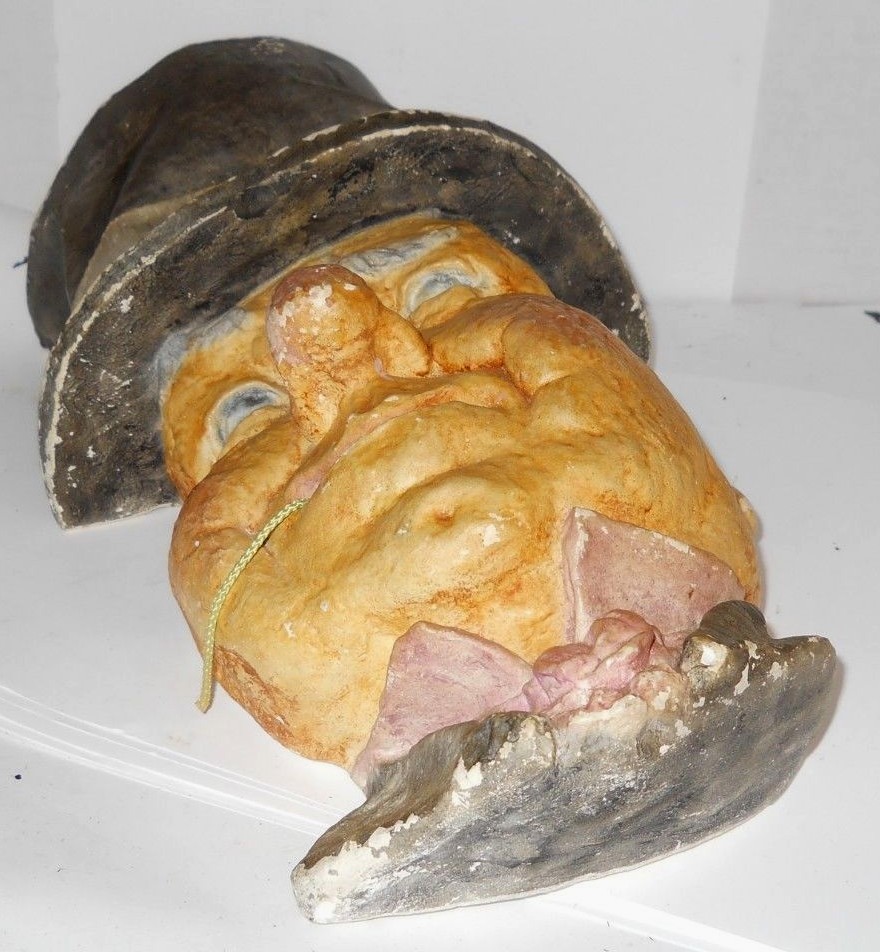 Vintage W.C. Fields Chalkware String Holder