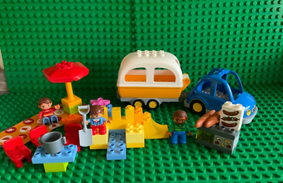 LEGO DUPLO Camping Adventure Set 10602 con coche caravana 3
