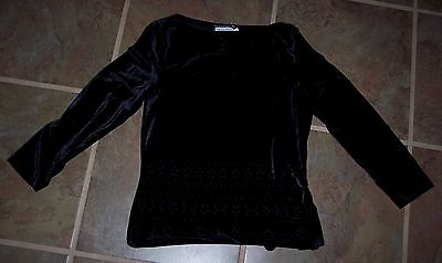 Girl's Black velveteen top,size M,scalloped flower cut-out hem,pre-owned,Holiday