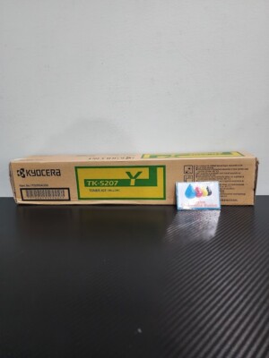 Kyocera TK-5207Y 1T02R5AUS0 Yellow Toner Cartridge